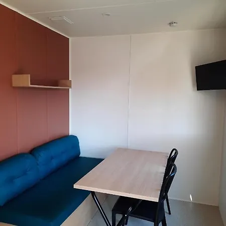 Camping Le Robinson Campsite Colleville-sur-Mer