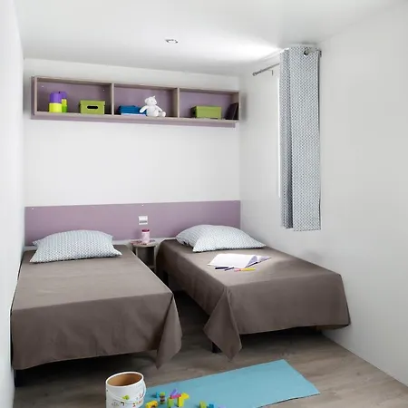 Camping Le Robinson Campsite Colleville-sur-Mer