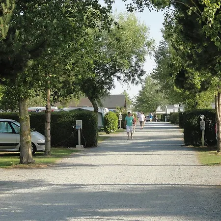 Campsite Camping Le Robinson Colleville-sur-Mer
